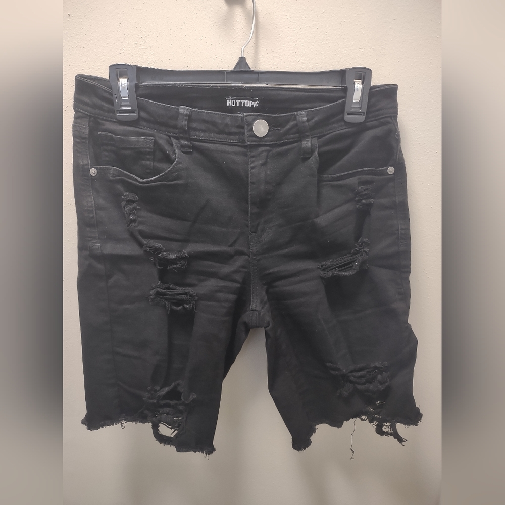 Hot Topic Distressed Front Shorts